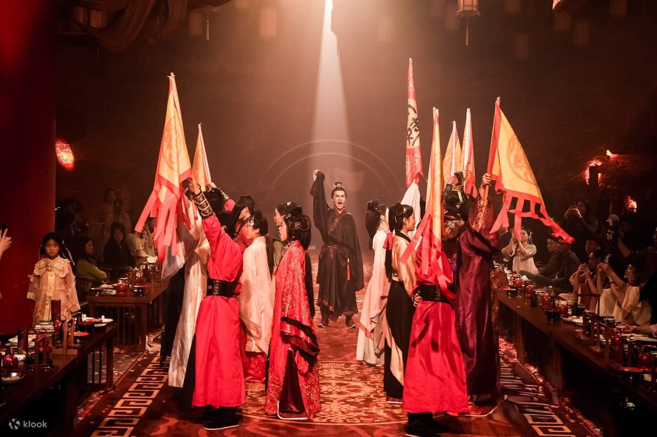 Che si tratti dell'antico stile architettonico o delle squisite decorazioni nei dettagli, fa sentire le persone come se fossero in un vivido dipinto in stile Lingnan.